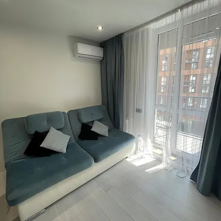 в новобудові авалон зелена *