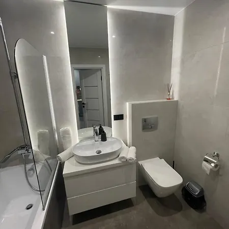 в новобудові авалон зелена