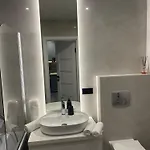 в новобудові авалон зелена Apartament Lwów