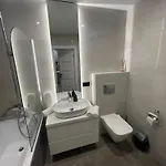 в новобудові авалон зелена