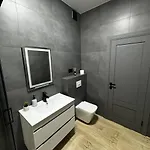 в новобудові авалон зелена Apartament