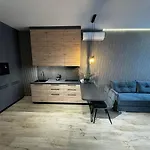 в новобудові авалон зелена Apartament Lwów