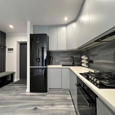 в новобудові авалон зелена Apartament *