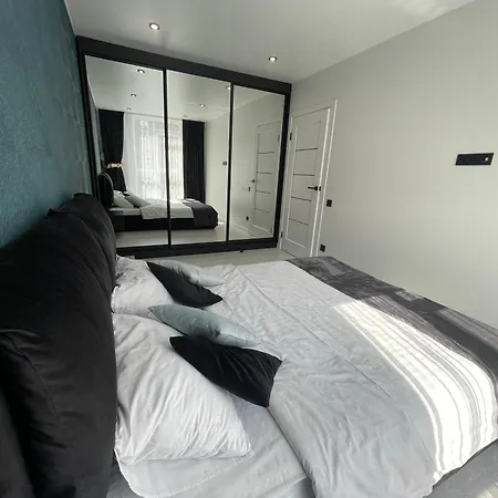 в новобудові авалон зелена Apartament *