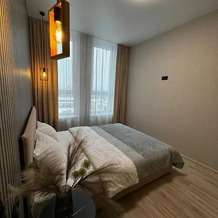 в новобудові авалон зелена Apartamento Lviv